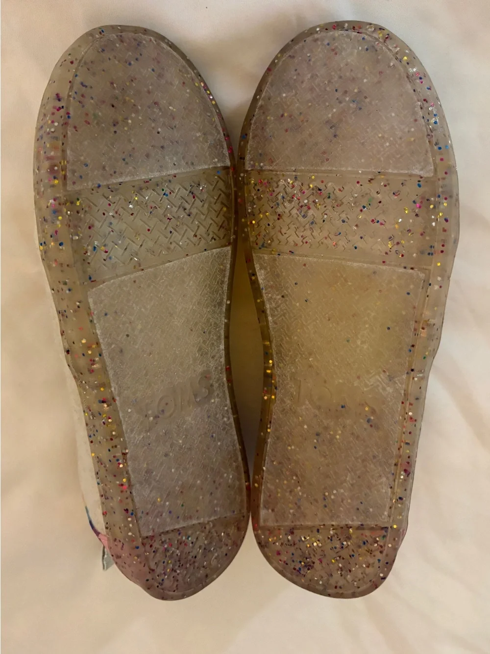 TOMS Alpargata Fenix Girls Slip On Shoes  Size 2 Oatmeal Rainbow Sneakers PRIDE